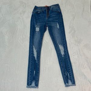 blue jeans size 3/26 never worn